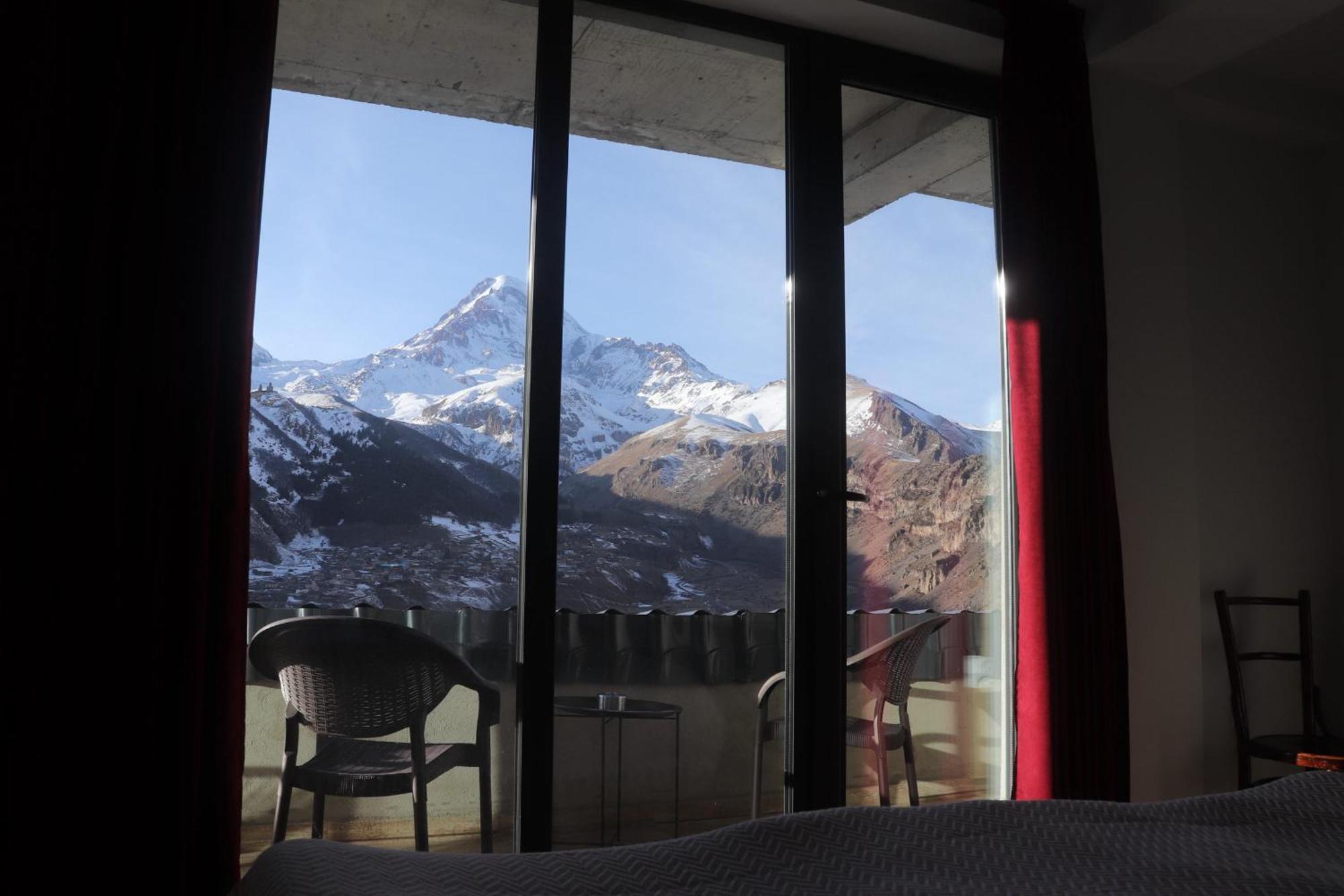 Rooftop Kazbegi Ruang foto